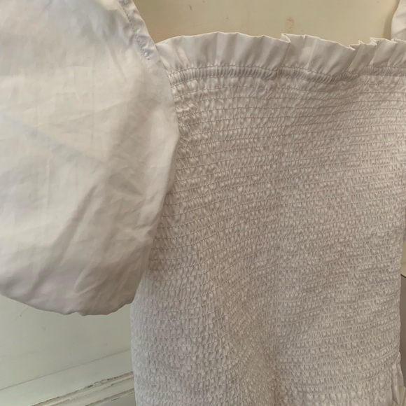 NWT DKNY White Smocked Puff Peasant Sleeve Top Cotton Large - Picture 7 of 11